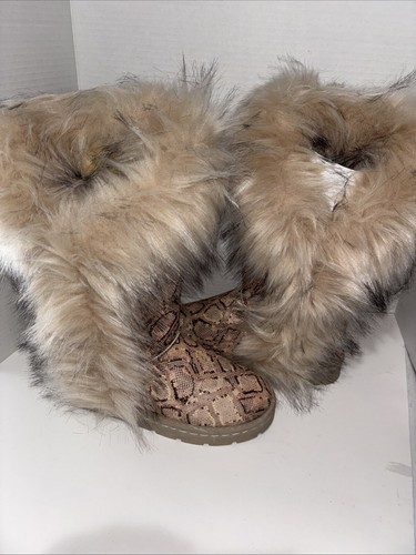 Tall Furry Snake Beige Faux Fur Lined Flat Winter Boots Women's 6 Boho Snow Ski - Picture 8 of 16