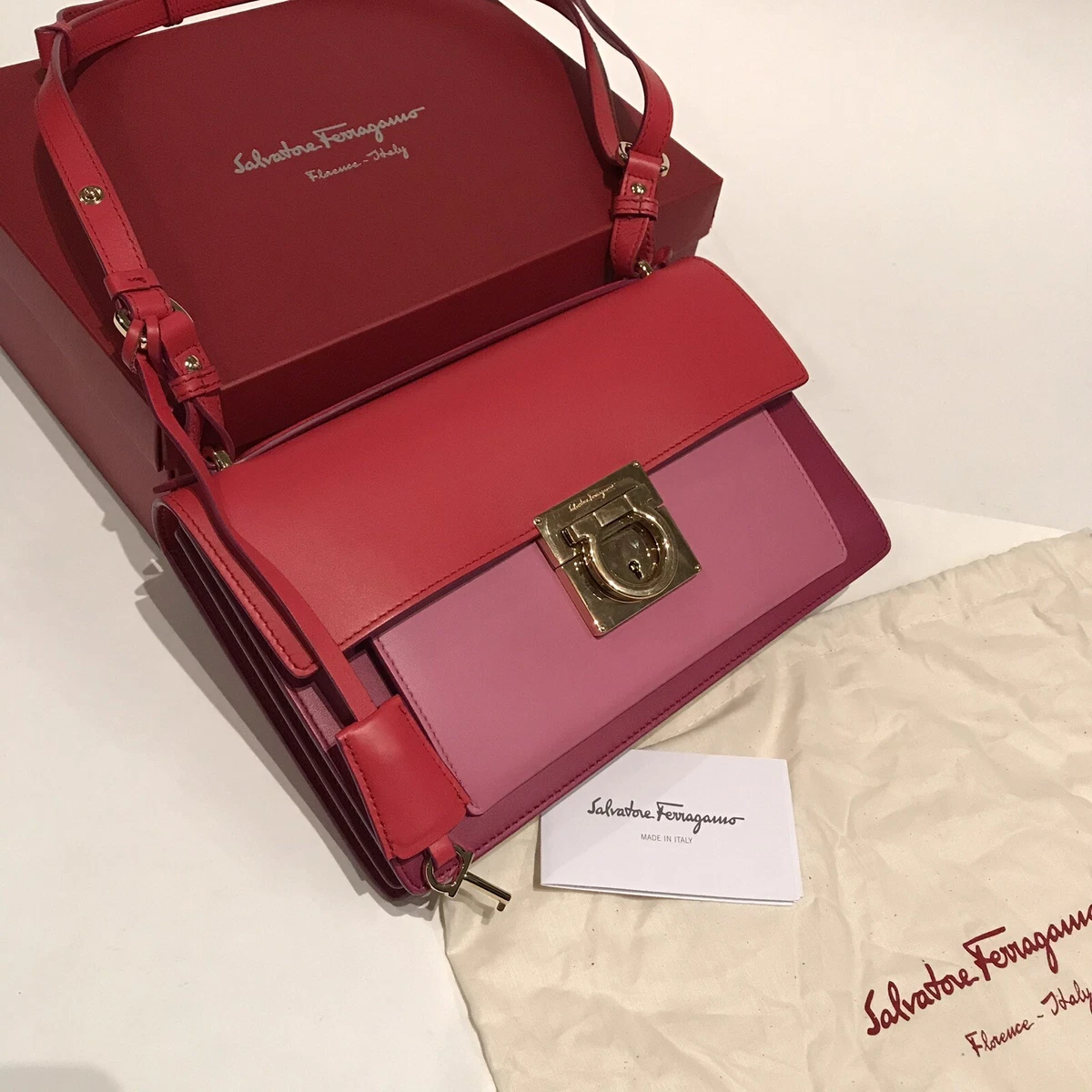 NWT 1850 SALVATORE FERRAGAMO Med. Aileen Gancio Lock Shoulder