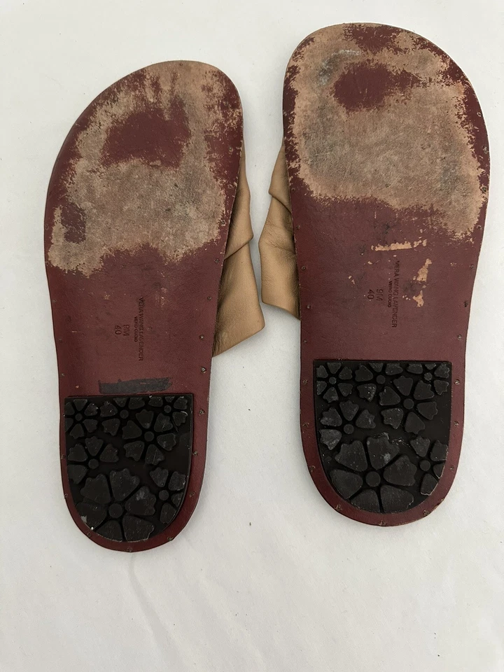 Vera Wang Lavender Tan Natural Leather Slide Flat Sandals Women's Sz 9.5 - Image 4 of 4