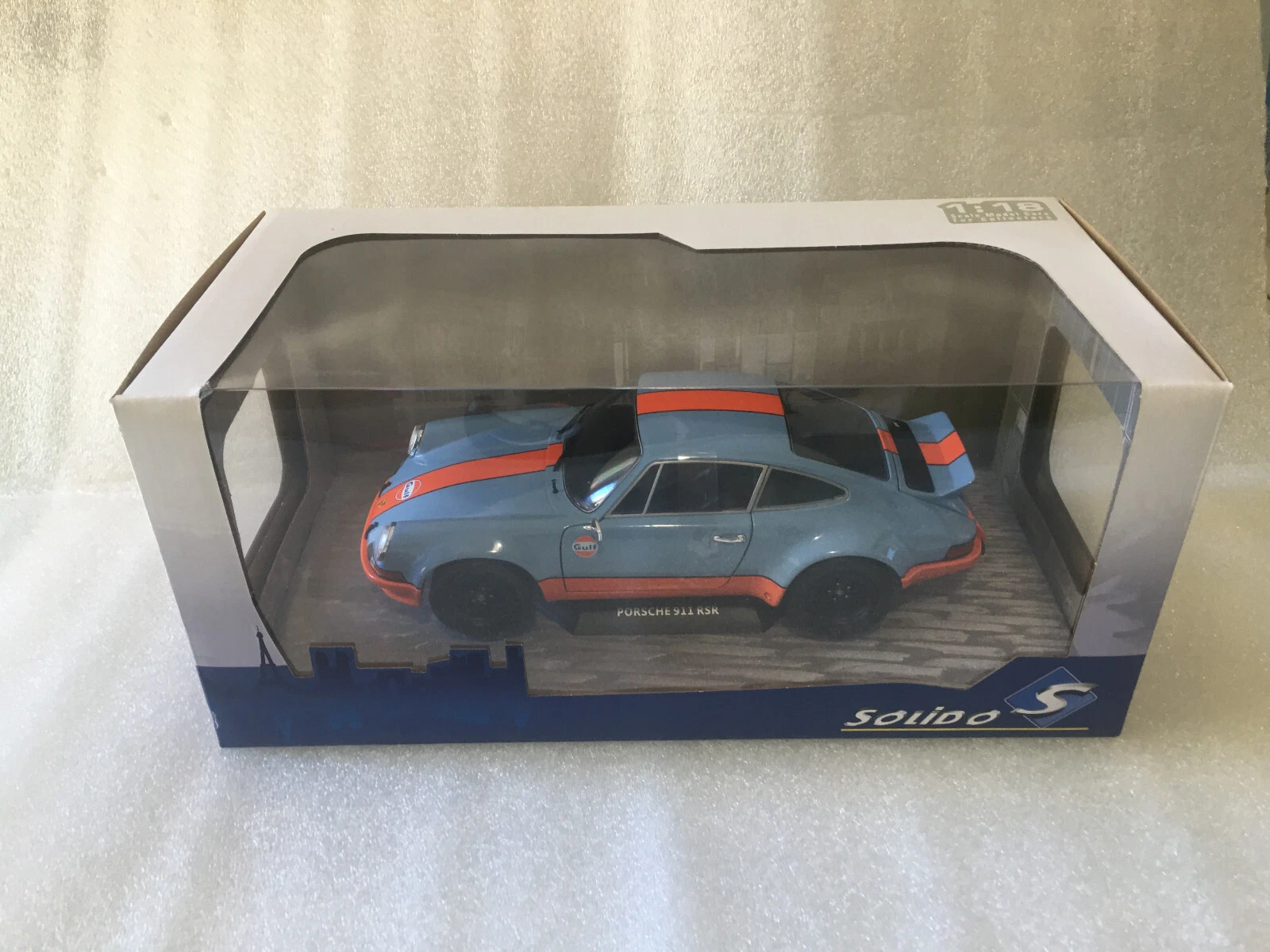 Foto 11 di 12