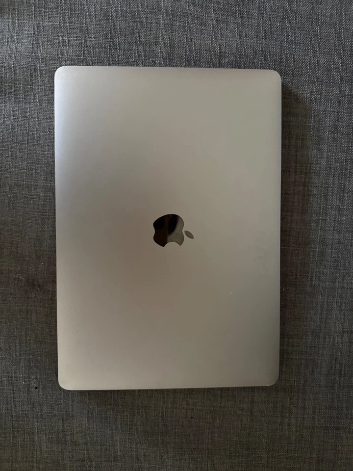 Apple MacBook Pro 13" 2016 · i7 · 8GB · 256GB, photo 1 sur 5