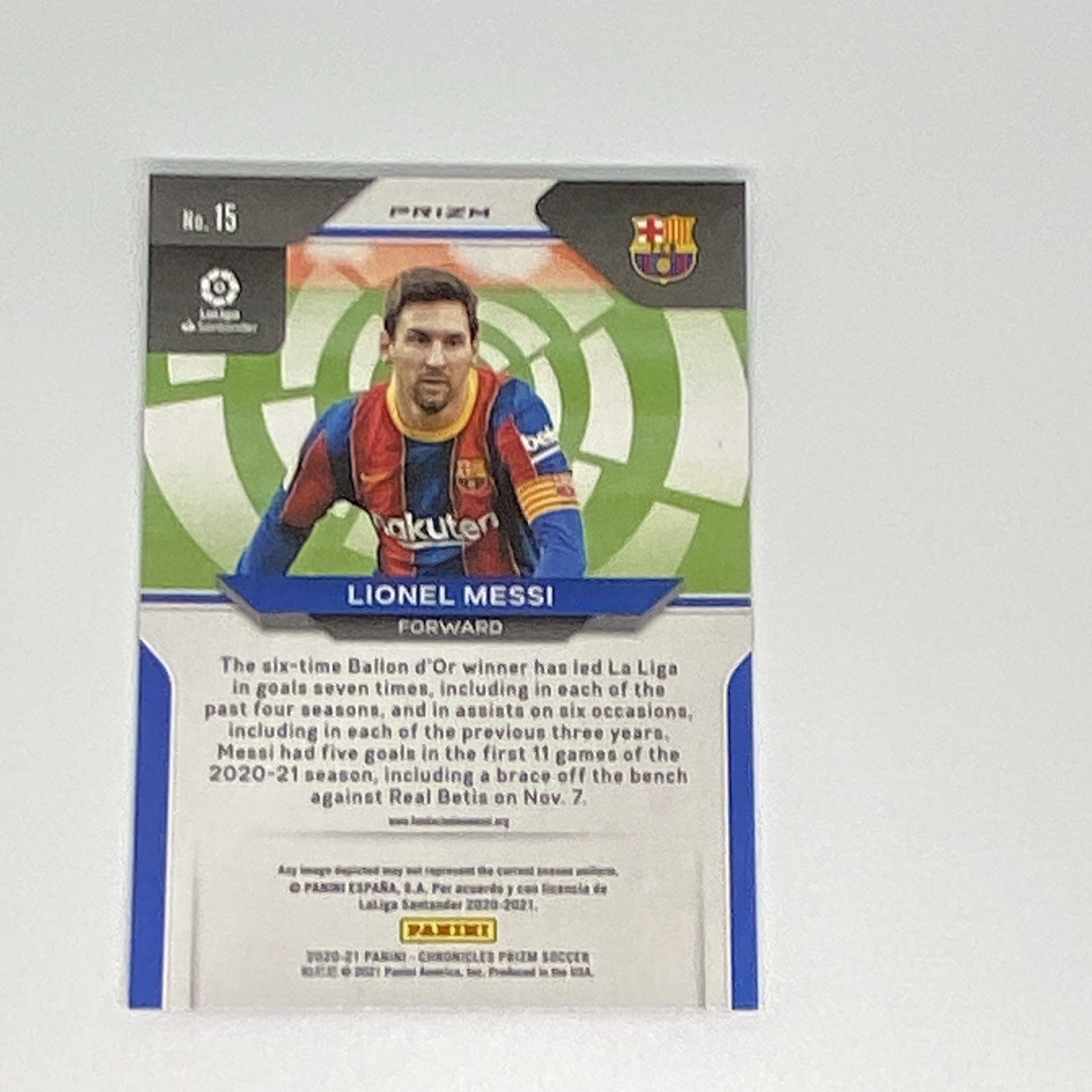 2020-21 Panini Chronicles Prizm La Liga Purple Mojo Prizm Messi #15 Barca view 2