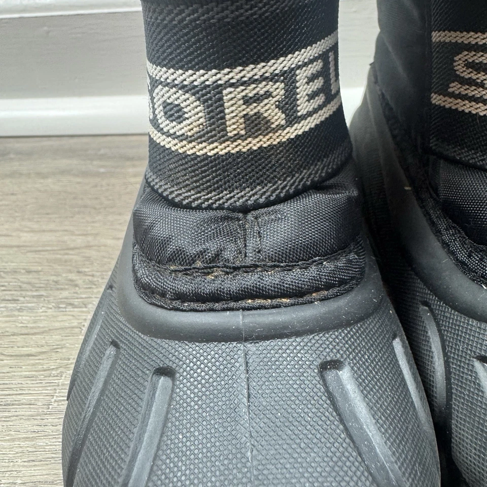 Botas de Invierno Sorel Cub Nieve Niño Talla 7 Negras Resistentes al Agua Aisladas Foto 4 de 4