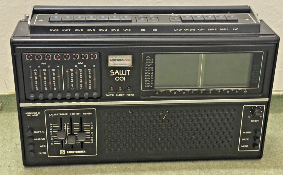 Weltempfänger Salut 001 Radiotehnika UKW MW KW UdSSR Sowjetunion Vintage Radio - Bild 2 von 4