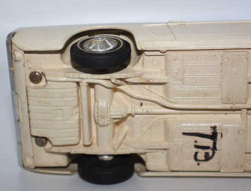 AMT 1965 Ford Mustang Dealer Promo 1/25 Model Car Cream White - READ - Picture 14 of 15