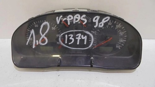 VW PASSAT B5 3B2 Kombiinstrument 3B0920902D 1.80 Petrol 92kw 1998 31860672