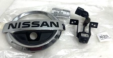 2017 - 2020 Nissan Pathfinder OEM Front Emblem Camera 62890-9PF0B /284F1-9PJ0A