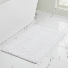 VCNY Home Jessica Solid Bright White Cotton Bath Rug, 20" x 32"