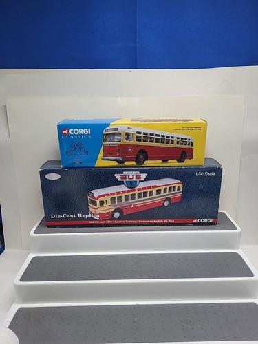 Corgi Classics GM Old Look 4515 Carolina Bus GM St. Louis 4505 Diecast Models L