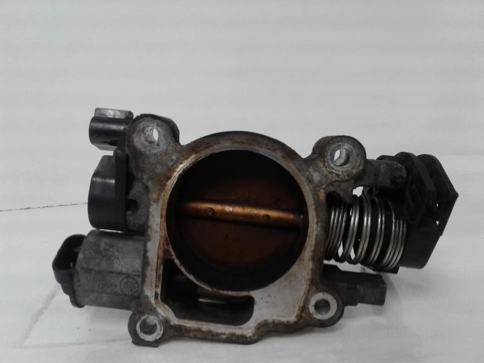 Used Fuel Injection Throttle Body fits: 2003 Chevrolet Cavalier Throttle Valve A Foto 4 de 4