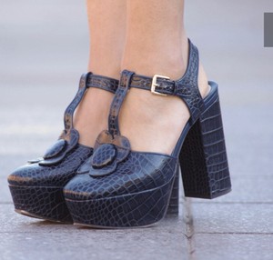 clarks orla