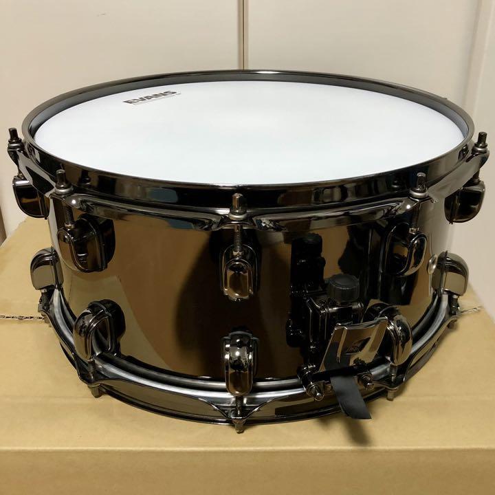 Tama S.L.P. LBR1465 Black Brass Snare Drum 14 Tama S.L.P. LBR1465 Black Brass Snare Drum 14