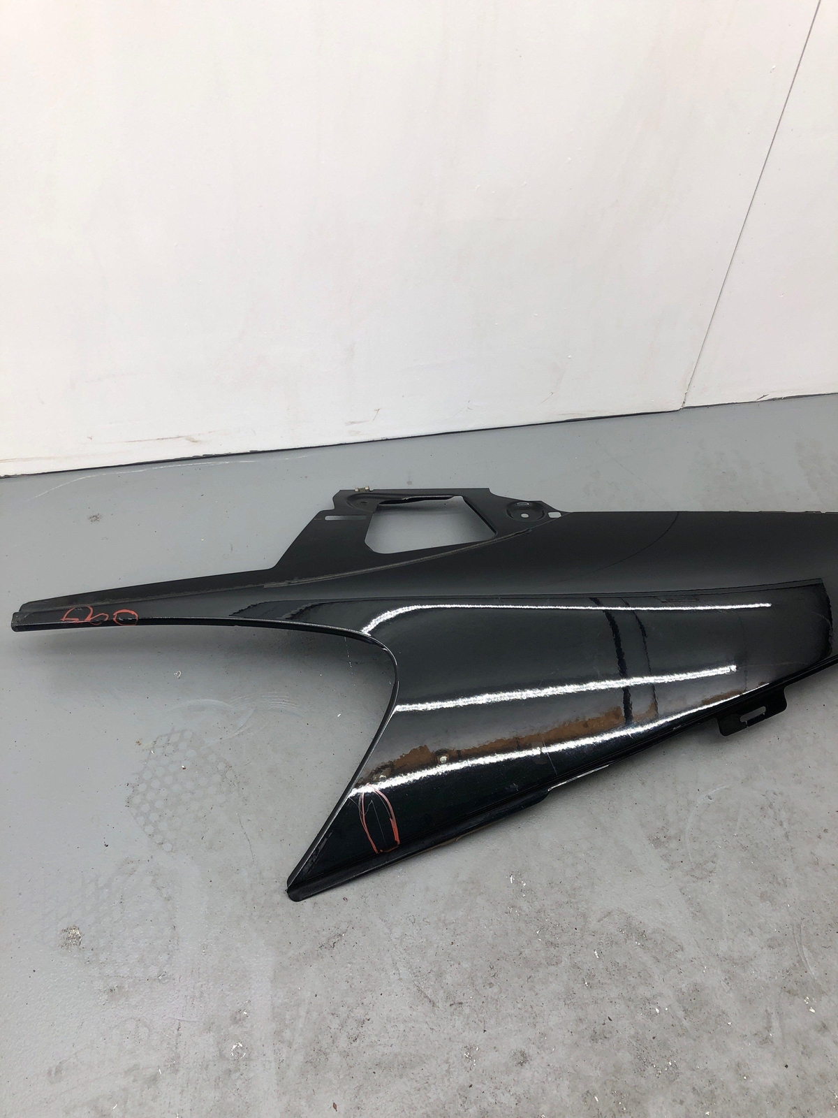 2014-2019 BMW I8 REAR LEFT QUARTER PANEL BLACK OEM