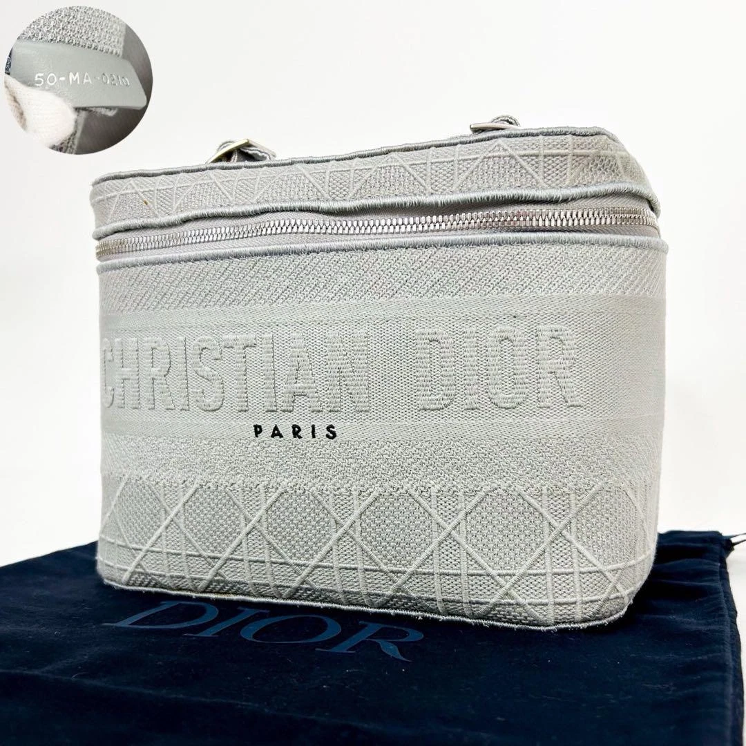 Sac à main Christian Dior Lady D Lite 2 voies pochette cosmétique gris moyen occasion