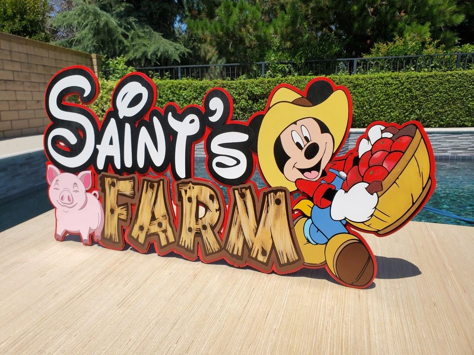 Letrero de madera personalizado con tema de granja de cumpleaños de Mickey's - tema de granja primer cumpleaños Foto 2 de 4