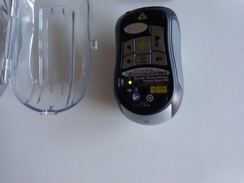 Microsoft Wireless Notebook Prsenter Mouse 8000 (9DR-00002) - Picture 3 of 9