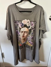 Torrid Frida Kahlo Embroidered Gray T-Shirt Size 6 Pre-owned
