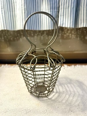 RARE Vintage Gabriel Williams Co Inc Bklyn NY Wire Egg Basket or Bird Cage Purse