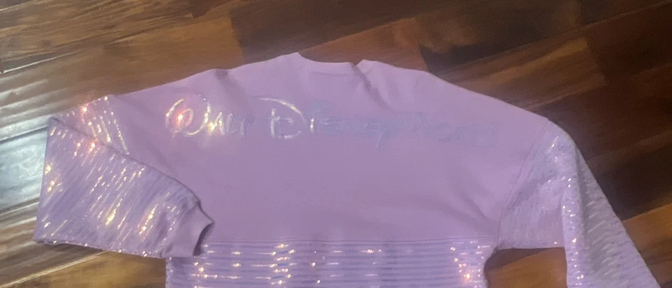 Camiseta Adulto Spirit Walt Disney World 50º Aniversário Lantejoulas EARidescent Nova P - Imagem 3 de 4