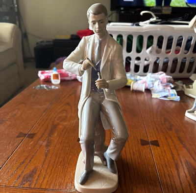 Lladró NAO Doctor Porcelain Figurine Kneeling with Instrument, Glossy Finish