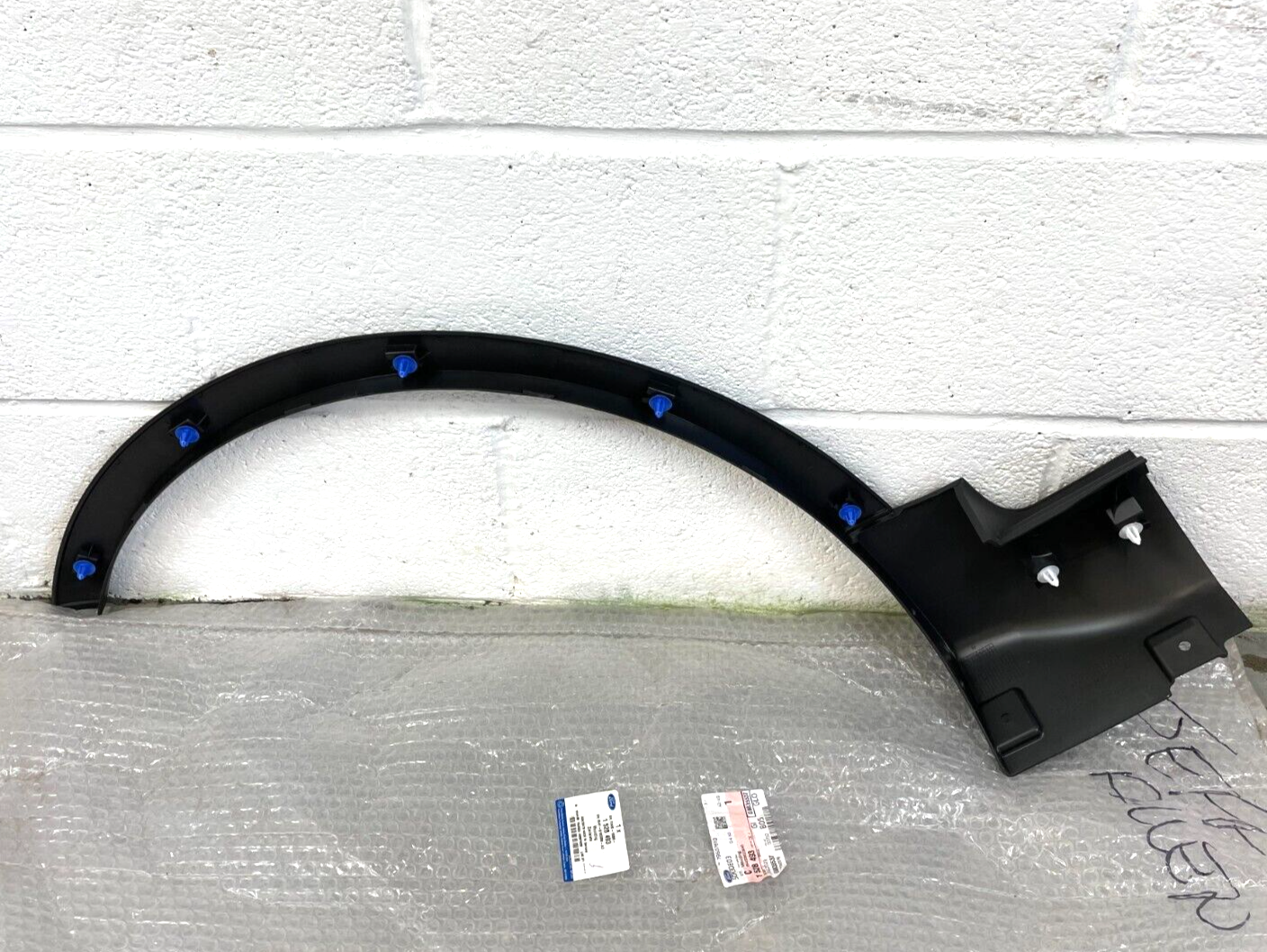Genuine Ford Kuga Mk1 Front O/s Wheel Arch Moulding Trim 1528493 
