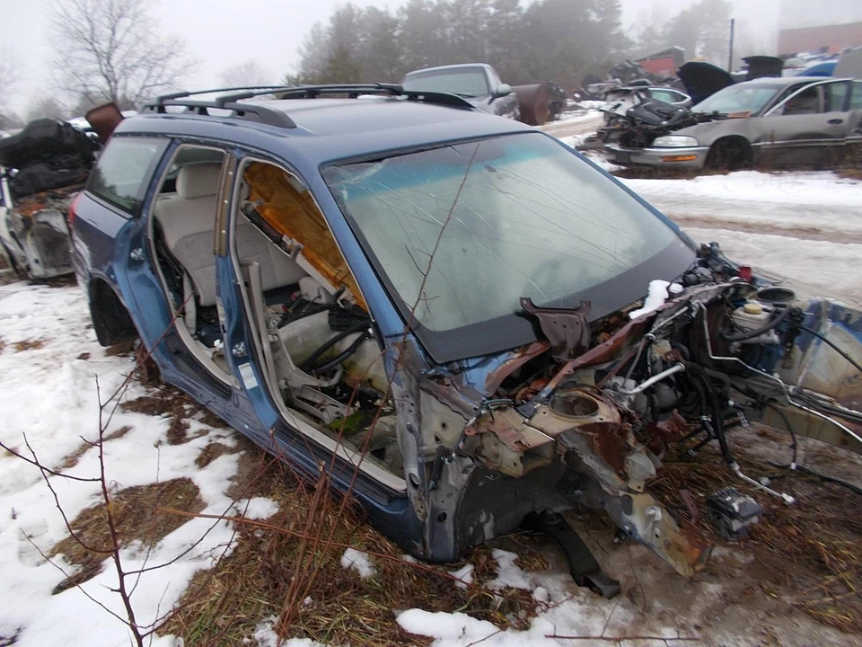 Cuarto de vidrio usado para: Subaru Legacy SW grado derecho A 2006 Foto 2 de 4