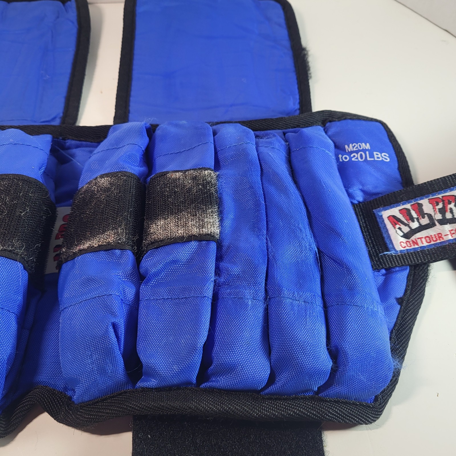 All Pro Contour Foam Pair Of Single 20 LB Adjustable Ankle Weight 1lb To 20lb 