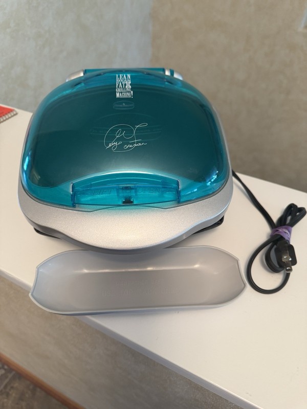 2005 George Foreman Lean Mean Fat Reducing Grilling Machine Model#GR10ABW