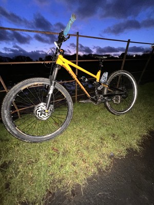 full suspension polygon d6 2020
