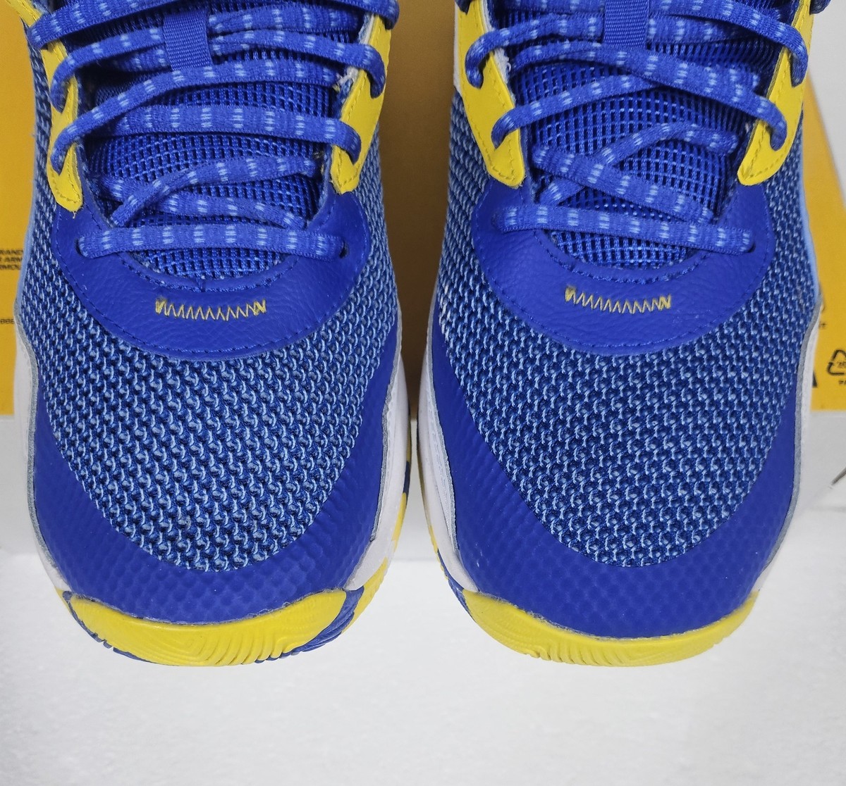 Men's Basketball Shoes Sz 11.5 Under Armour Curry 3027626-400 Blue