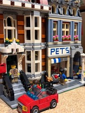 LEGO Creator Expert Set 10218  Pet Shop / Zoo...