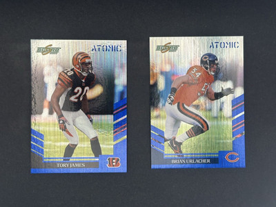 2 Card Lot 2007 Score Atomic - Brian Urlacher #44 & Troy James #192 C193
