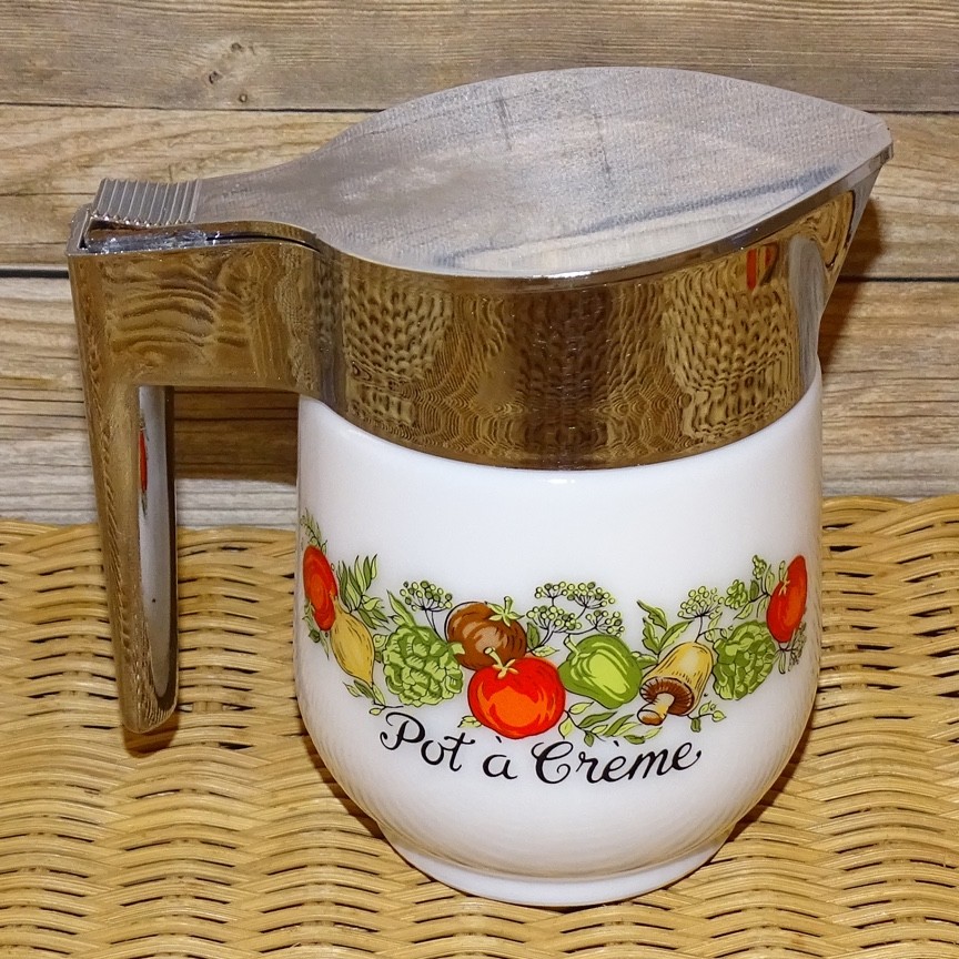 1970 Gemco Pyrex Corning Ware Corelle Spice of Life Pot a Creme Creamer Flip Top