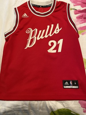 bulls christmas jersey