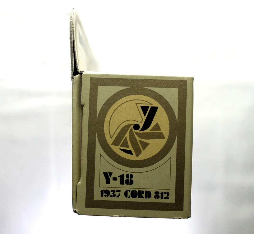 MATCHBOX MODELOS DE ANTAÑO 1937 CABLE 812 Y-18 Granate/Blanco. Foto 2 de 4