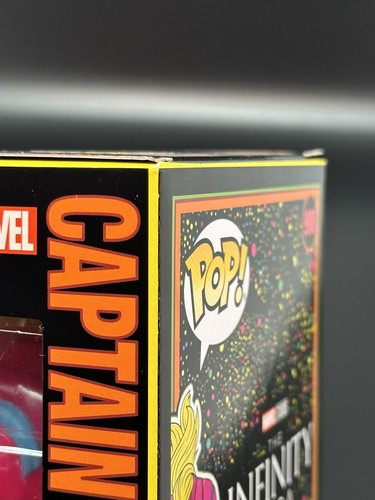 Funko Pop! Marvel - Blacklight Captain Marvel Target Exclusive - Double Boxed! - Picture 16 of 19
