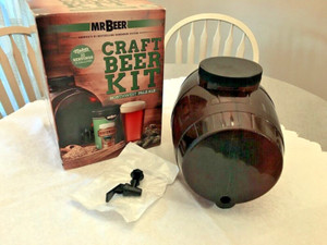 Mr Beer home brewery keg with locking spigot vented top shatterproof 2 gallons