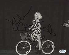 Nikki Glaser Sexy Autographed Signed 8x10 Photo ACOA Nikki Glaser Sexy Autographed Signed 8x10 Photo ACOA