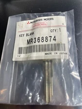 Mitsubishi Genuine New Transponder Key Blank MR368874 Made In Japan