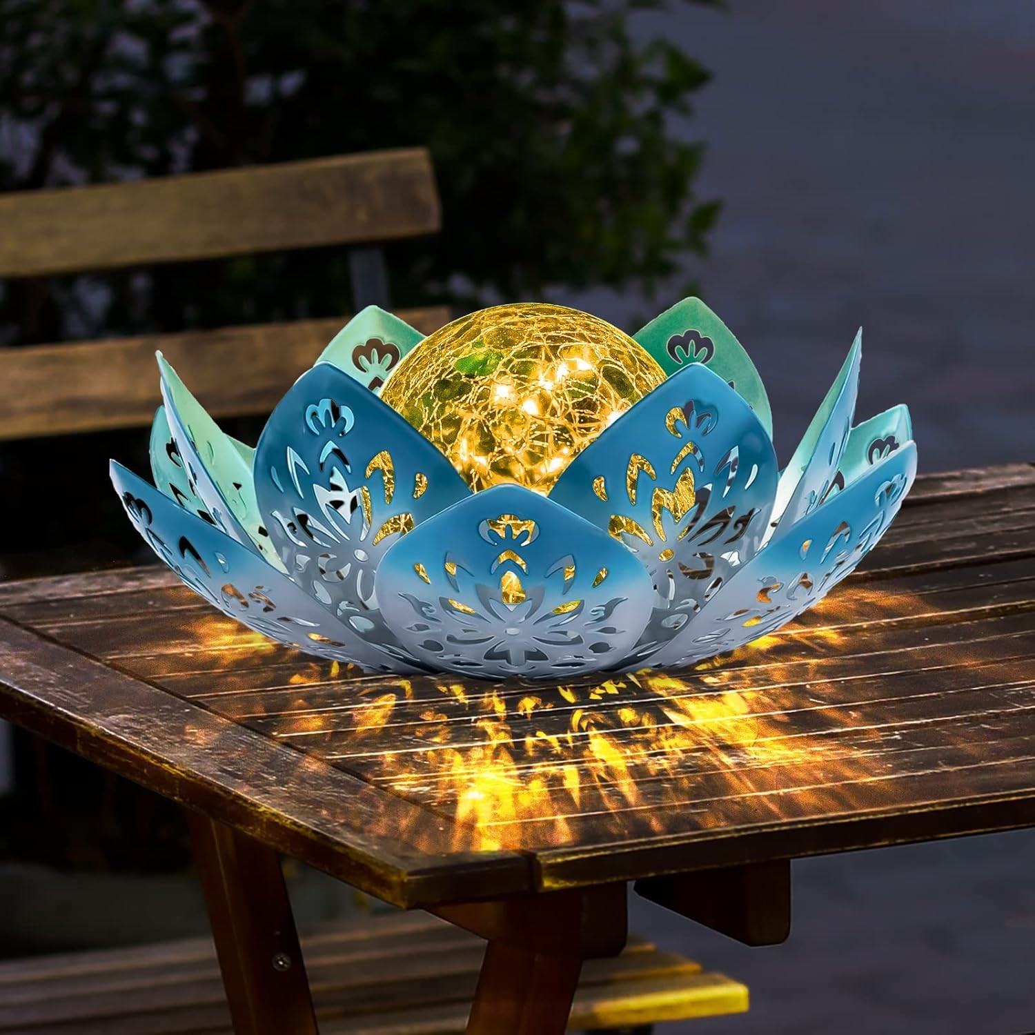 Solar Blue Lotus Table Lamp Outdoor