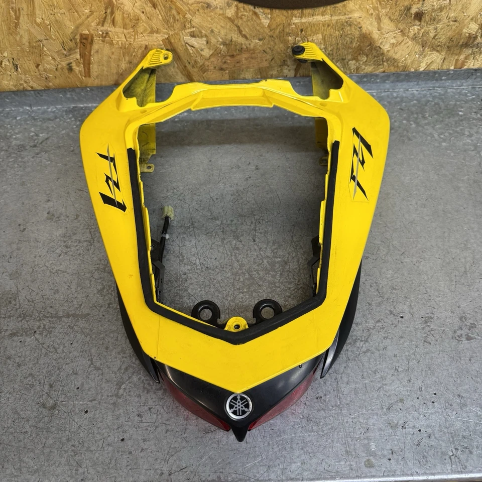 Yamaha FZ1 1000 Rear Tail Fairing Complete. 2006-2015 Gen 2 - Image 2 of 4