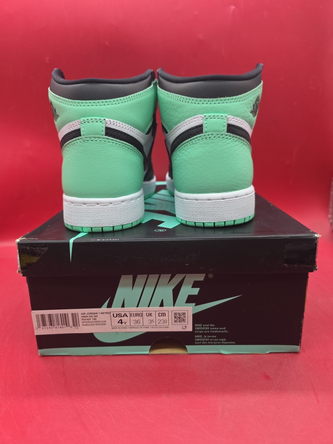 Air Jordan 1 Retro High OG (GS)/White-Black-Green Glow FD1437-130/Size: 4Y (NEW) thumbnail 2