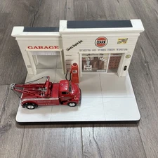 Clark Oil Company Wooden Gas Station Display Diorama Miniature Tow Truck Vees
