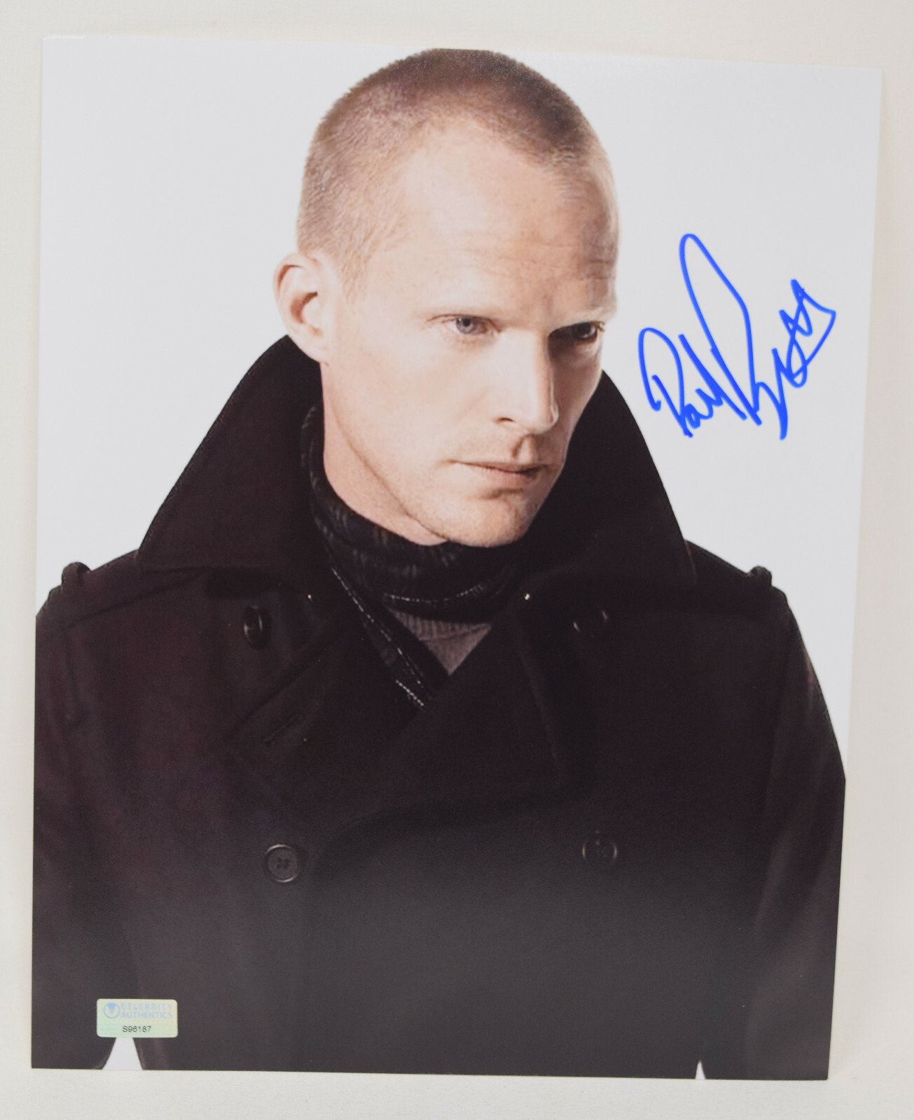 Paul Bettany as himself Signed Photo 8 x 10 | eBay