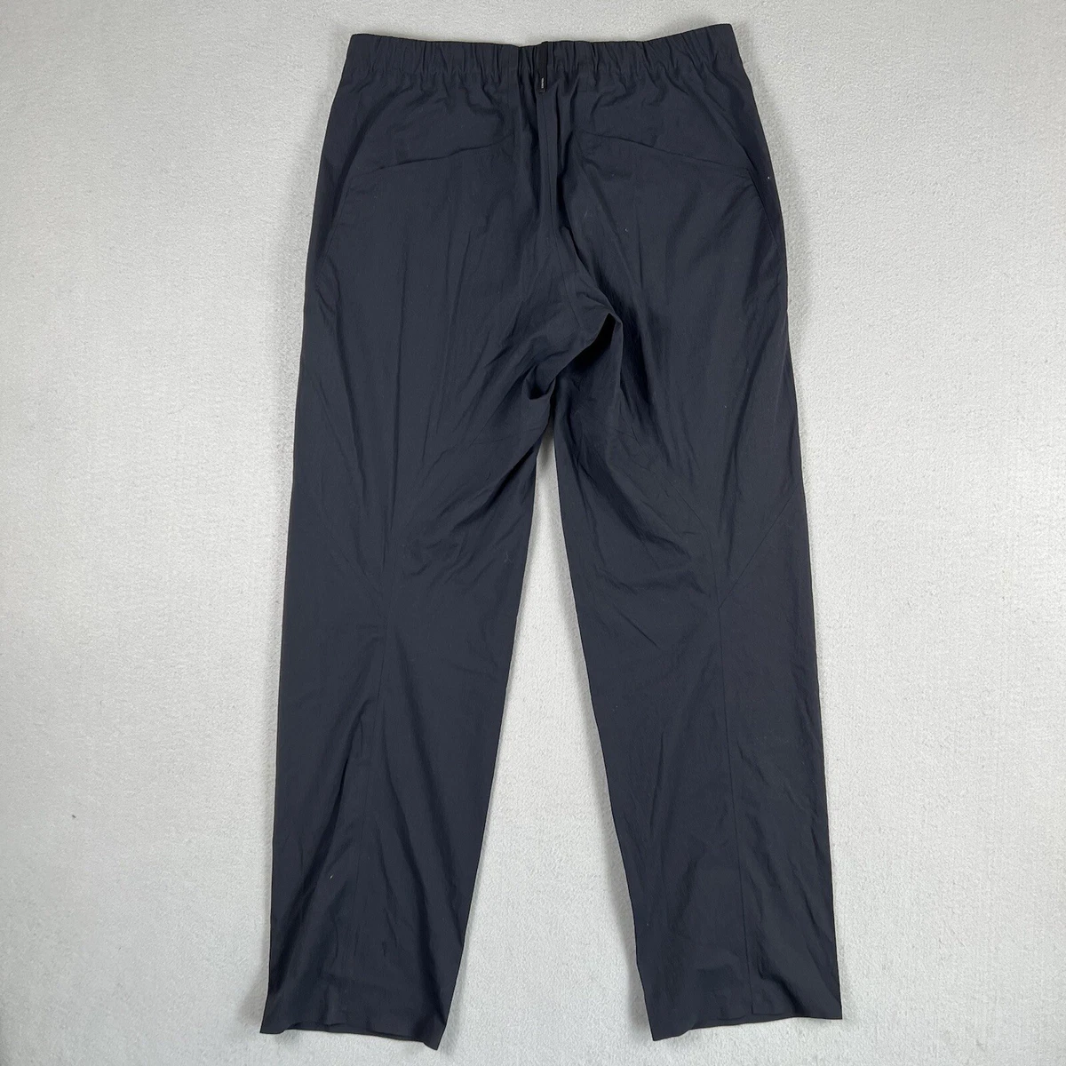 NWT Arc'teryx Veilance Spere LT Black Straight Leg Mid Rise Pants