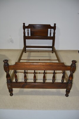 Ethan Allen Antiqued Pine Twin Bed Panel Spindle Bed Old Tavern