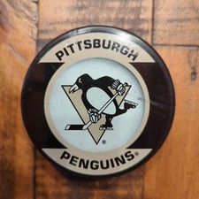 Pittsburg Penguins Official NHL Hockey Puck Sports Memorabilia Collectible 