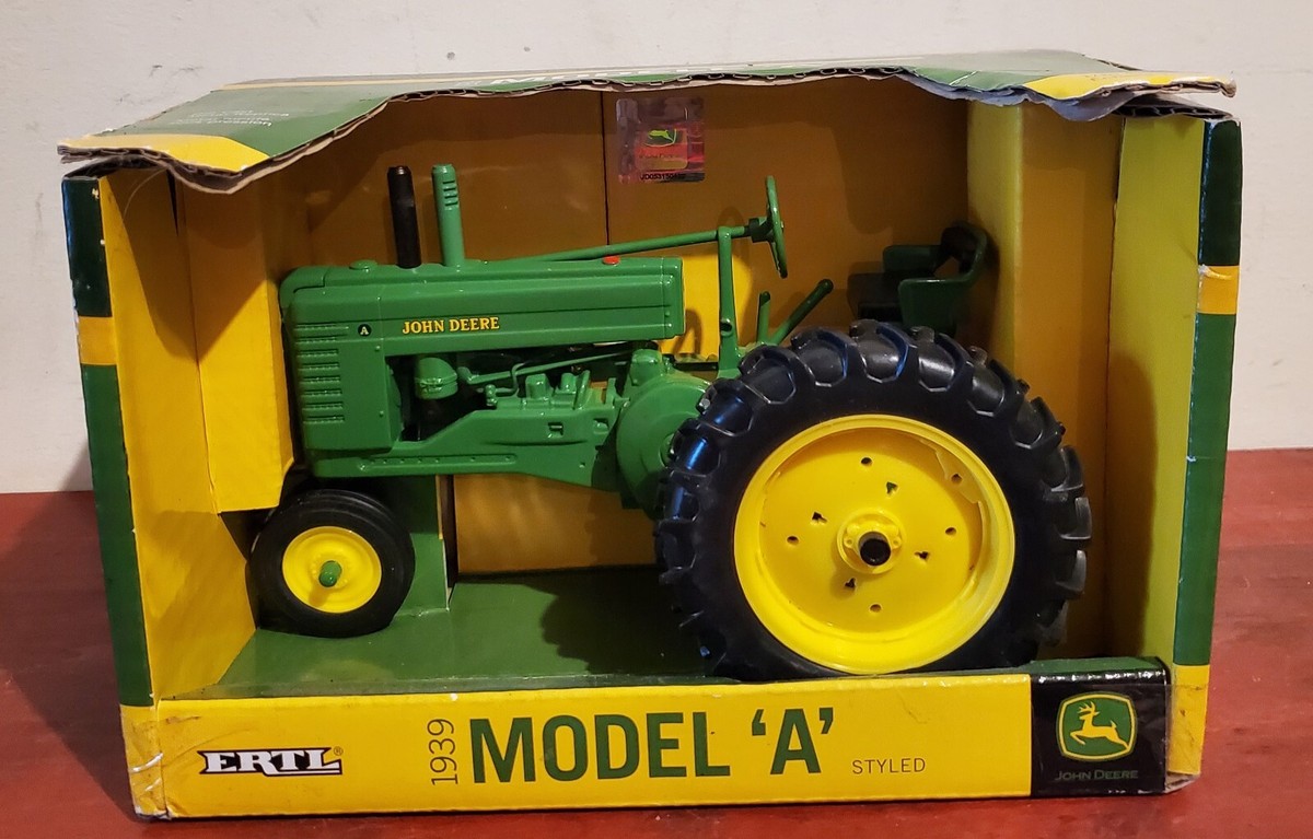 ERTL ジョンディア　トラクター　1/16 スケール Vintage John Deere Ertl 1/16 Scale Articulated 4WD Tractor