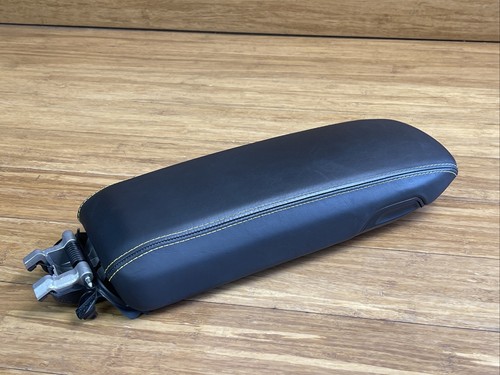 2012-2019 Porsche Carrera 991 T 911 Front Center Console Arm Rest OEM - Picture 8 of 11