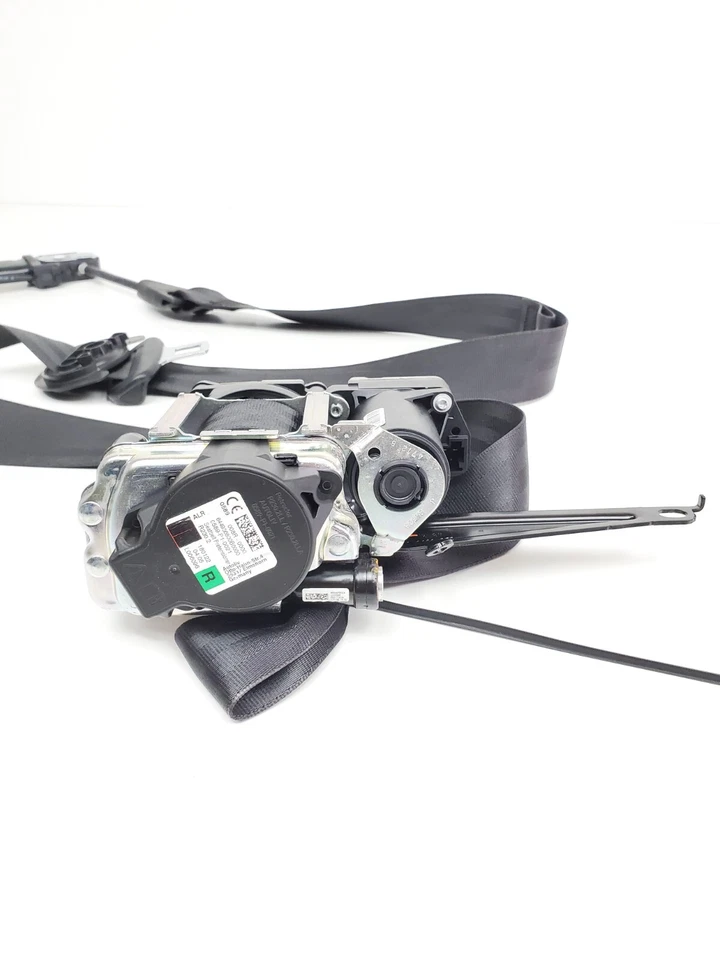 AUDI Q3 2019-2024 Conjunto de cinturón de seguridad delantero derecho negro OEM 83A857706 Foto 4 de 4